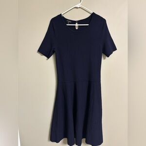Talbots Navy Blue Knit A-Line Fit & Flare Short Sleeve Dress Size Medium Pleated